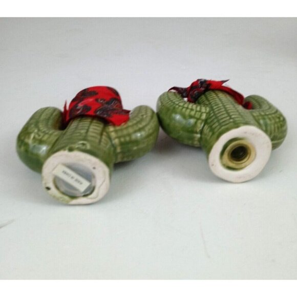 Vintage 1993 Ceramic Cactus Wearing Bandanas Salt & Pepper Shakers With Box - Picture 7 of 12